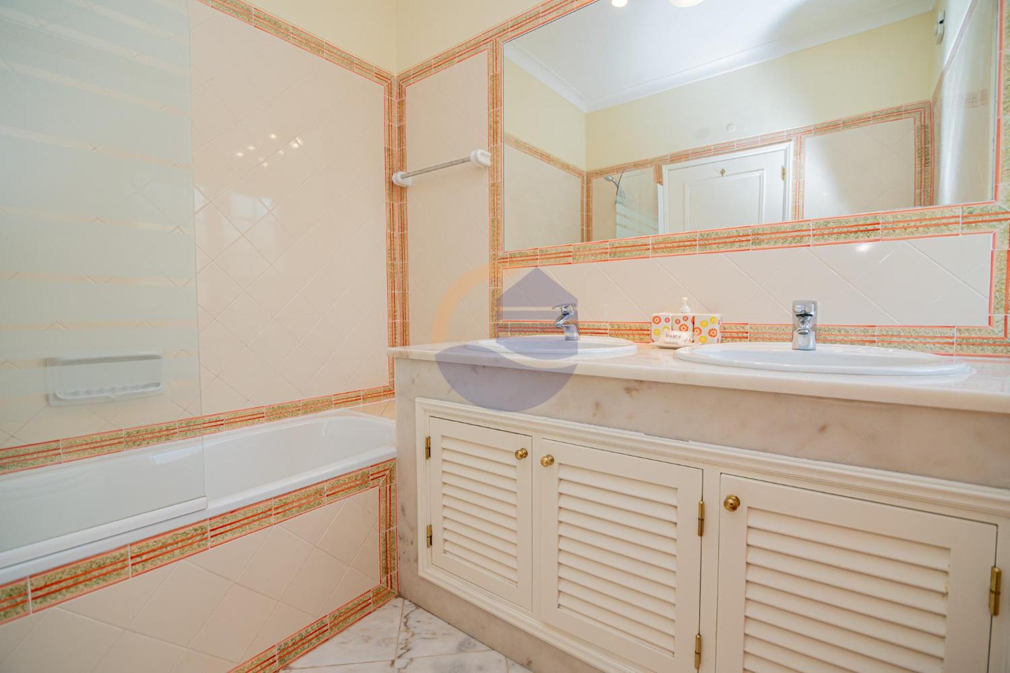 Villa Luxury Suites, Heated Outdoor Pool Portimão Kültér fotó